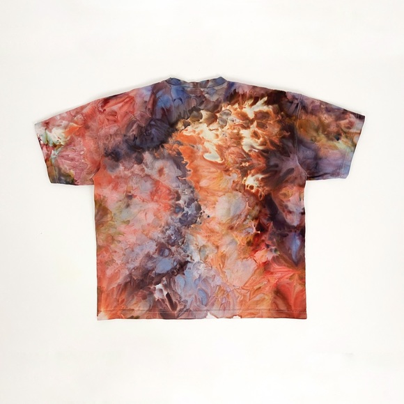 Hand-Dyed Oversized Marbled T-Shirt | Size L - Picture 11 of 11